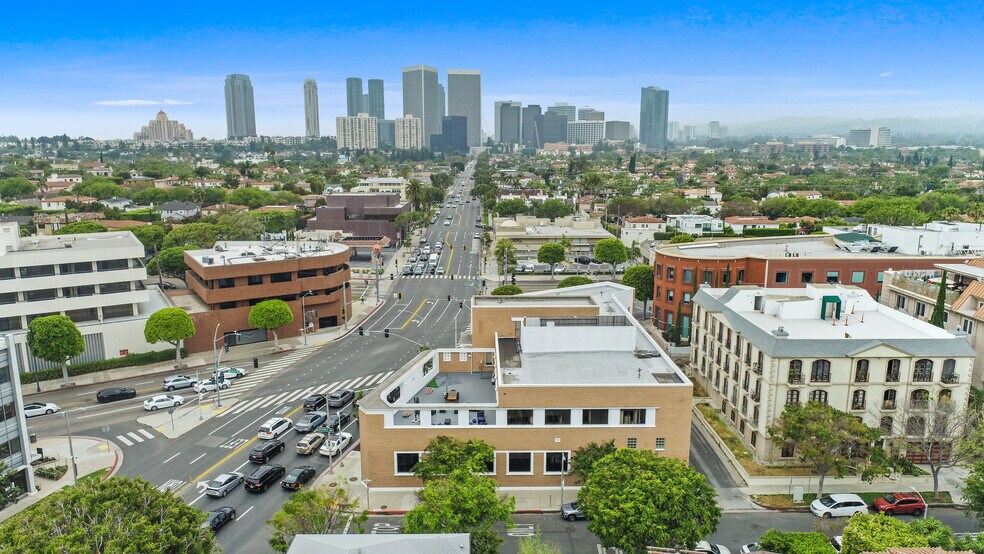 9441 W Olympic Blvd, Beverly Hills, CA à vendre - Aérien - Image 2 de 8