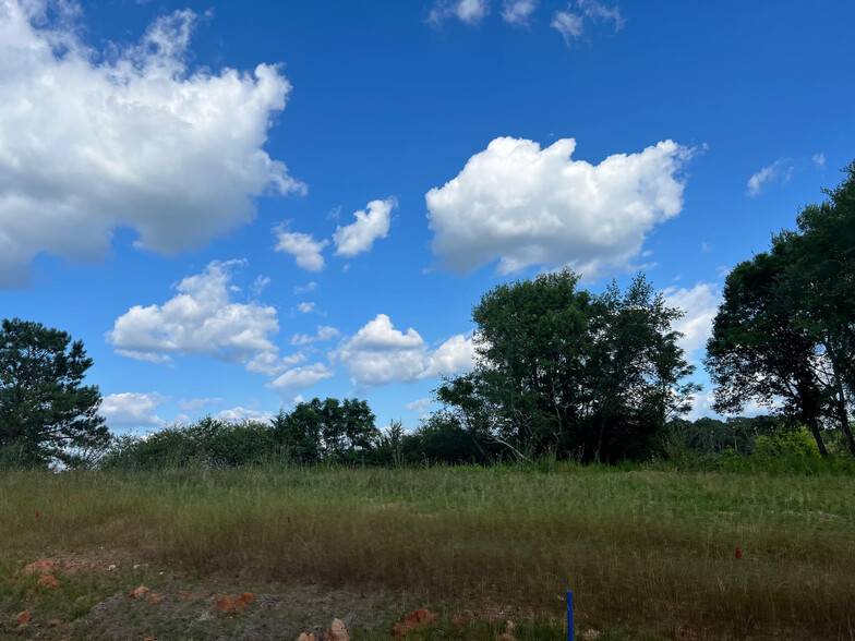 Lot 10 Commerce Drive Industrial park, Madison, GA for sale - Primary Photo - Image 1 of 3