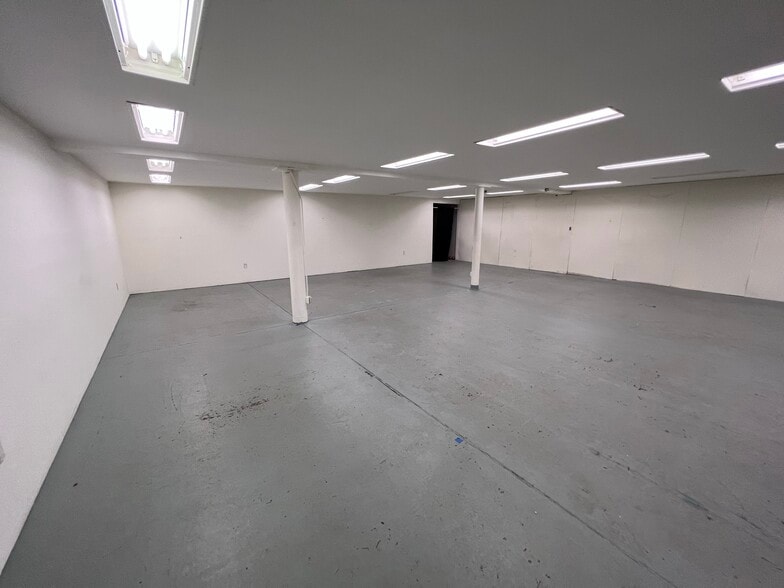 109 W Main St, Somerset, PA for sale - Interior Photo - Image 2 of 12