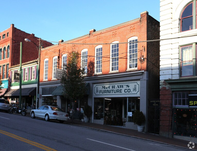 1208 Main St, Lynchburg, VA à louer - Photo du bâtiment - Image 2 de 3