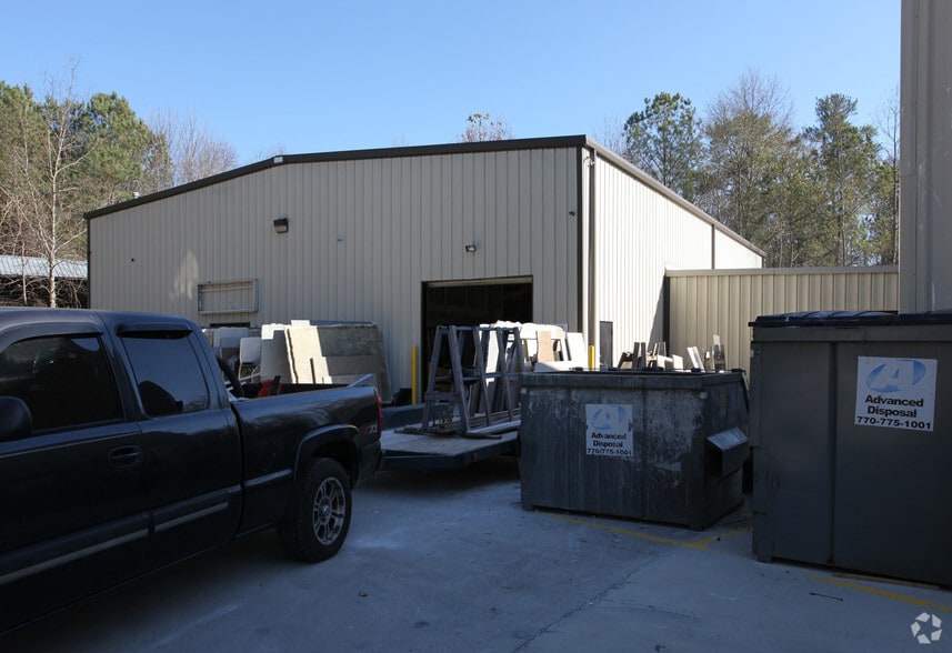 4300 Business Park Ct, Lilburn, GA à vendre - Photo du bâtiment - Image 2 de 6