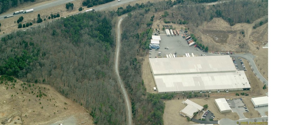 113 Corporate Dr, Radford, VA for lease - Building Photo - Image 2 of 10