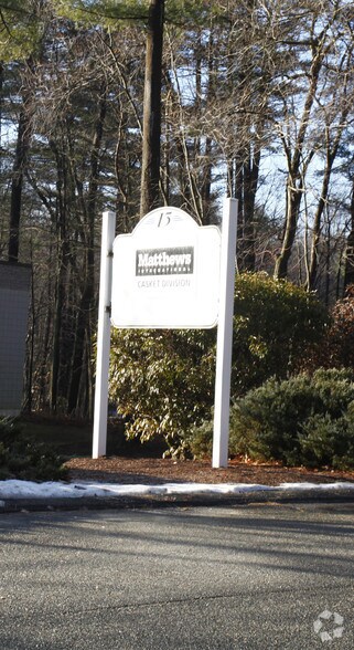 13 Fortune Dr, Billerica, MA à louer - Photo du bâtiment - Image 3 de 3