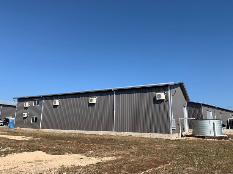 14707 Fitzhugh Rd, Austin, TX à vendre - Photo du bâtiment - Image 3 de 21