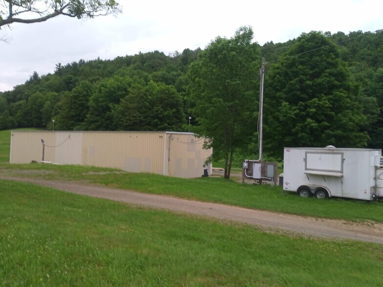 224 Michael Ln, New Berlin, NY à vendre - Photo du bâtiment - Image 2 de 101