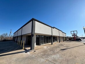 815 SW 29th St, Oklahoma City, OK for lease Building Photo- Image 2 of 6