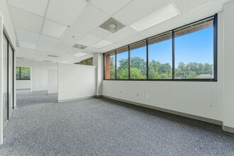 1800 Roswell Rd, Marietta, GA for lease Interior Photo- Image 2 of 15