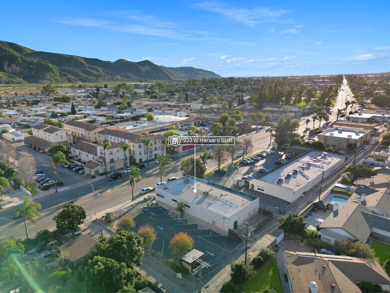 233 W Harvard Blvd, Santa Paula, CA à louer - Aérien - Image 2 de 24