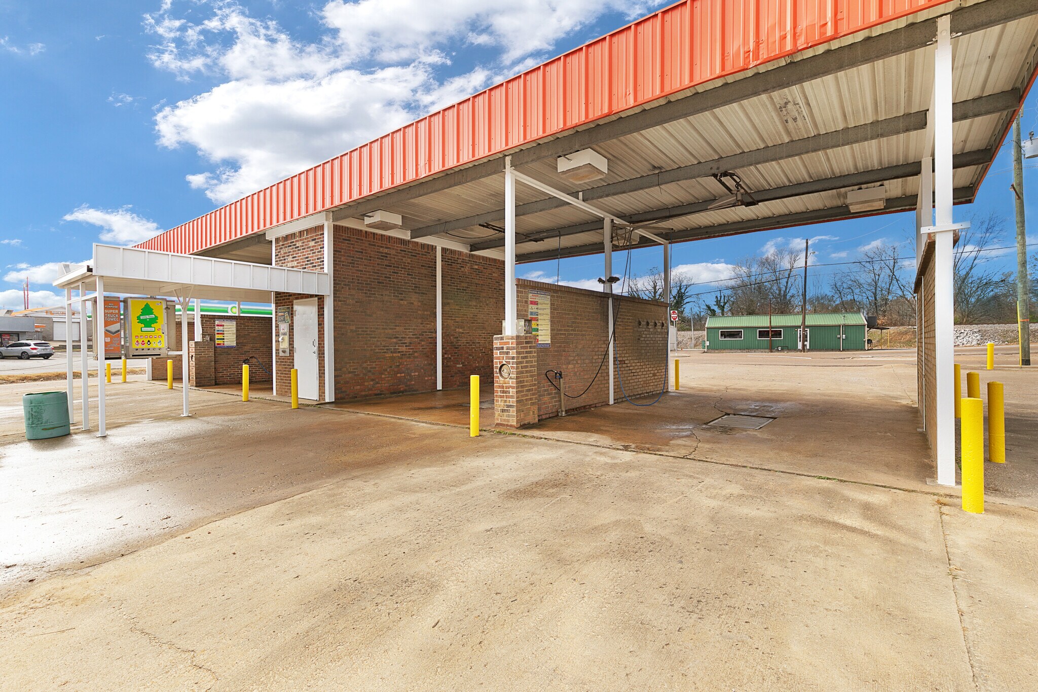 1045 N 1st St, Milan, TN for sale Building Photo- Image 1 of 17