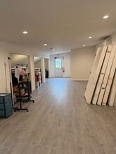 533 Montauk Hwy, East Moriches, NY à louer Photo intérieure- Image 1 de 8