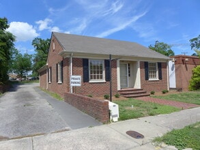 309 E Walnut St, Goldsboro, NC for lease Building Photo- Image 2 of 9