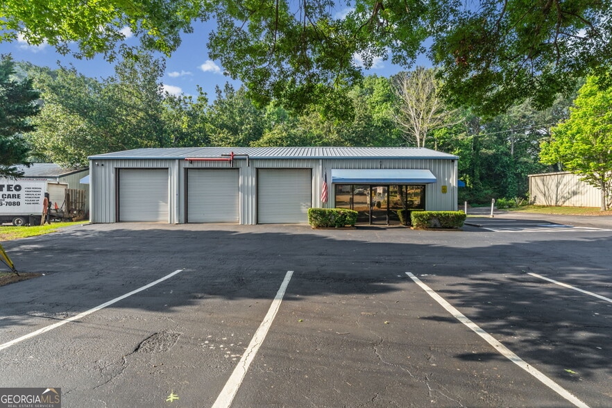 12 Tower Pl, Newnan, GA for lease - Building Photo - Image 2 of 18