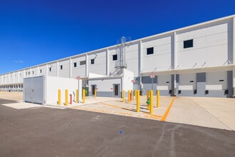 9876 Air Commerce Pky, Orlando, FL for lease Interior Photo- Image 1 of 5