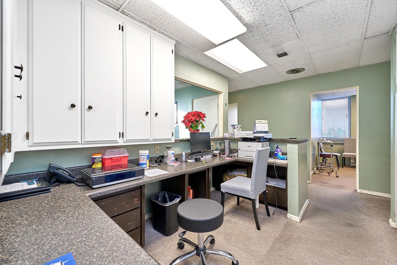 4305 Torrance Blvd, Torrance, CA 90503 - Unité 208 -  - Photo intérieure - Image 1 of 11