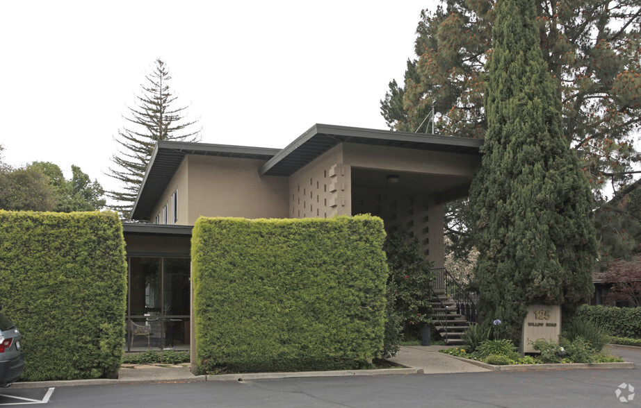 125 Willow Rd, Menlo Park, CA for sale - Primary Photo - Image 1 of 1