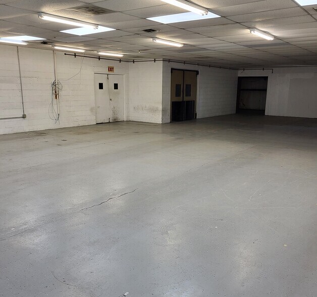 531 Corning Way, Martinsburg, WV à vendre - Photo du bâtiment - Image 2 de 12