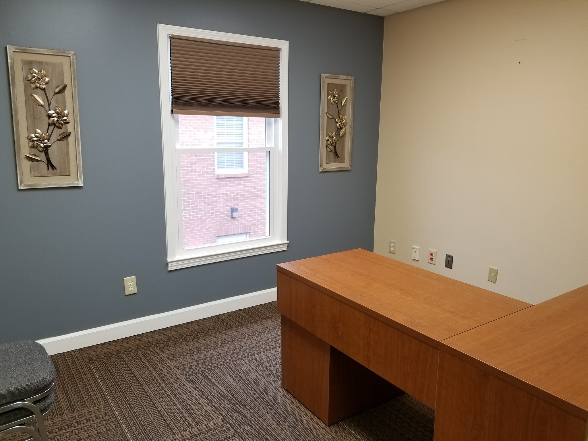 2440 Sandy Plains Rd, Marietta, GA for lease Building Photo- Image 1 of 4