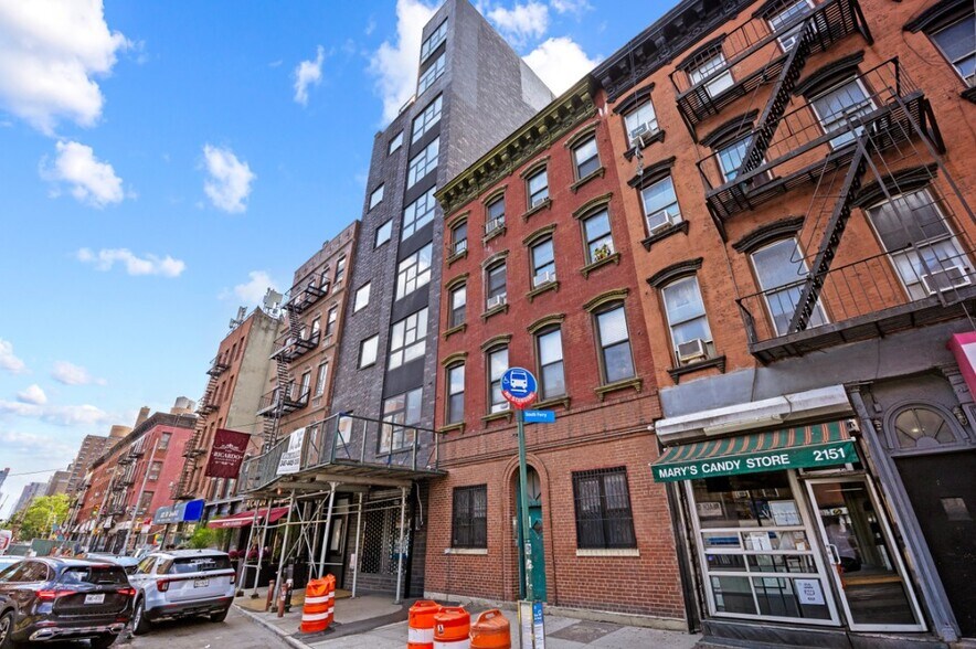 2149 2nd Ave, New York, NY à vendre - Photo du bâtiment - Image 2 de 9