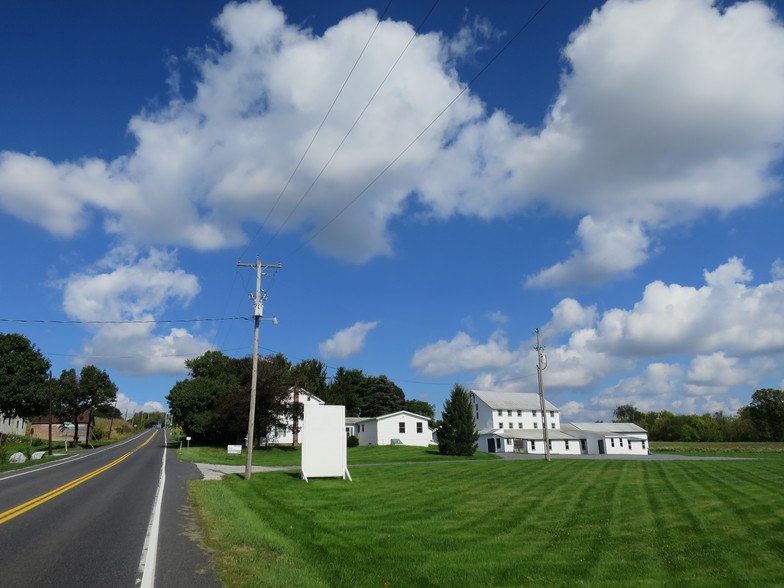 6670 Baltimore Pike, Littlestown, PA for sale - Building Photo - Image 1 of 1