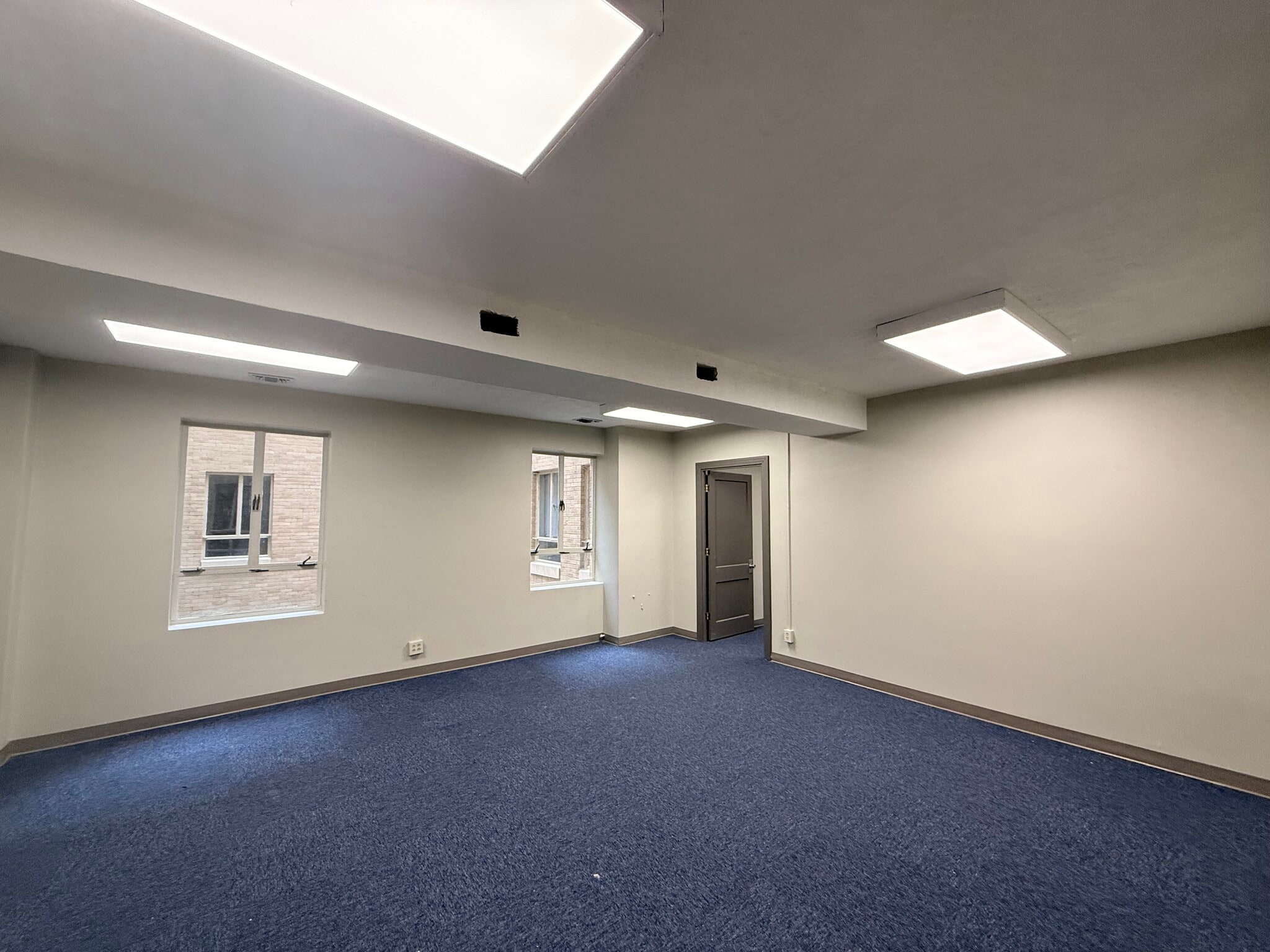 121 S Broadway Ave, Tyler, TX à louer Photo intérieure- Image 1 de 2