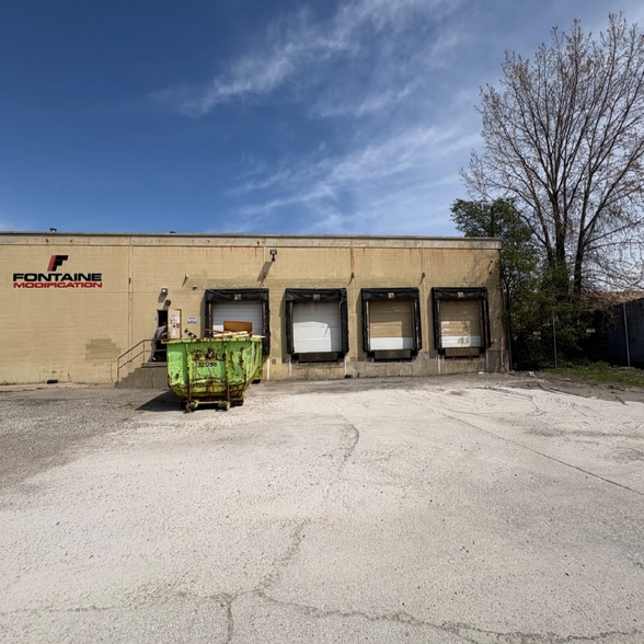 6500 E Davison St E, Hamtramck, MI for lease - Building Photo - Image 2 of 9