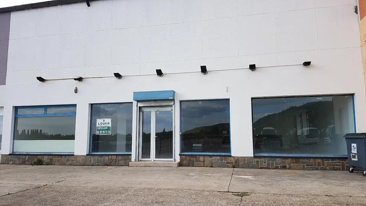 Flex in Amfreville-la-Mi-Voie for lease Building Photo- Image 1 of 9