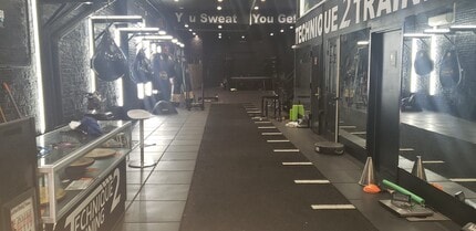 65 Scholes St, Brooklyn, NY à louer Photo intérieure- Image 2 de 11