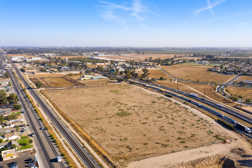 1901 Sycamore Ave, Atwater, CA for lease - Building Photo - Image 1 of 48