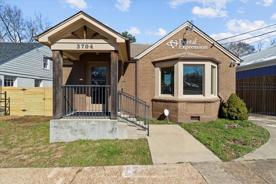 3704 Summer Ave, Memphis, TN à louer - Photo du bâtiment - Image 2 de 6