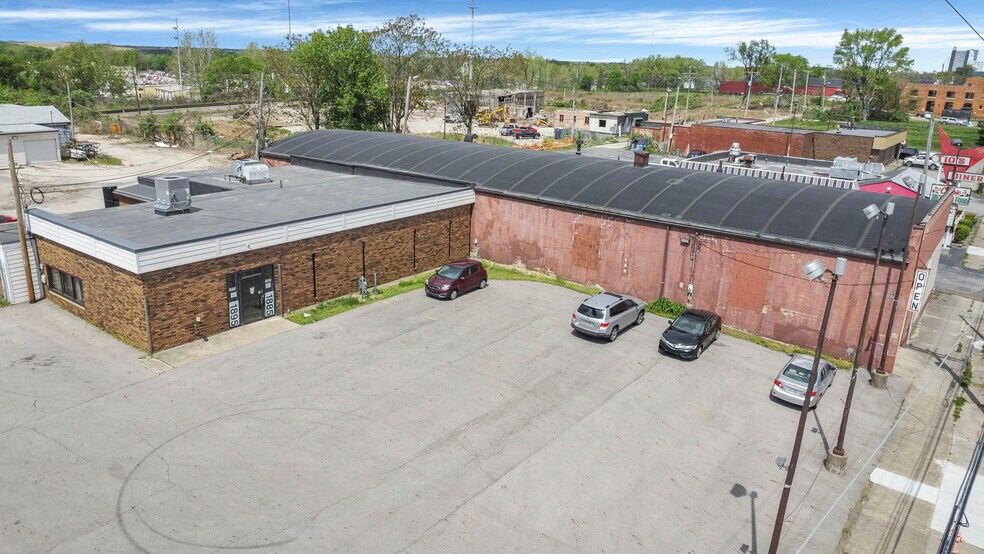 1895 S High St, Columbus, OH à vendre - Photo du bâtiment - Image 2 de 12