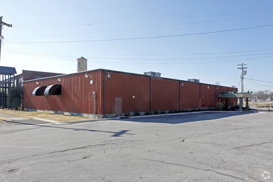 300 N Maple St, Lebanon, TN à vendre - Photo principale - Image 1 de 2