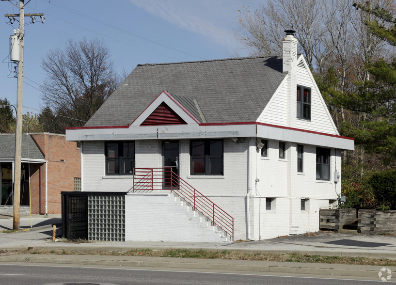 12119 St Charles Rock Rd, Bridgeton, MO for sale - Primary Photo - Image 1 of 1