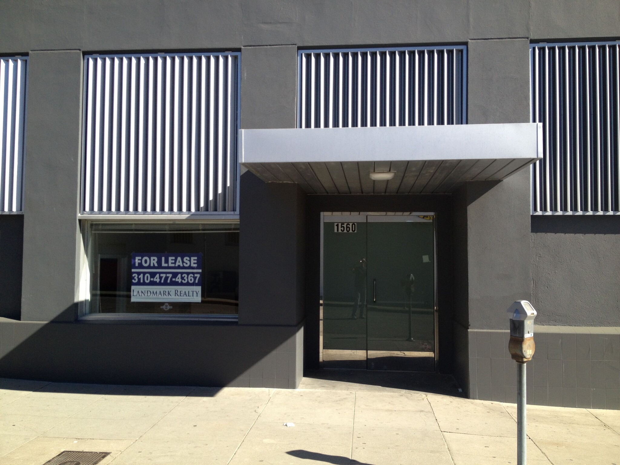 11329 Santa Monica Blvd, Los Angeles, CA for lease Building Photo- Image 1 of 11