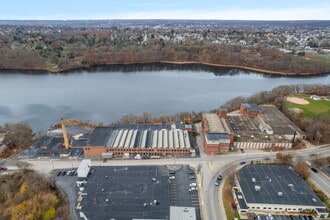 721-727 School st, Pawtucket, RI à louer Photo intérieure- Image 2 de 29