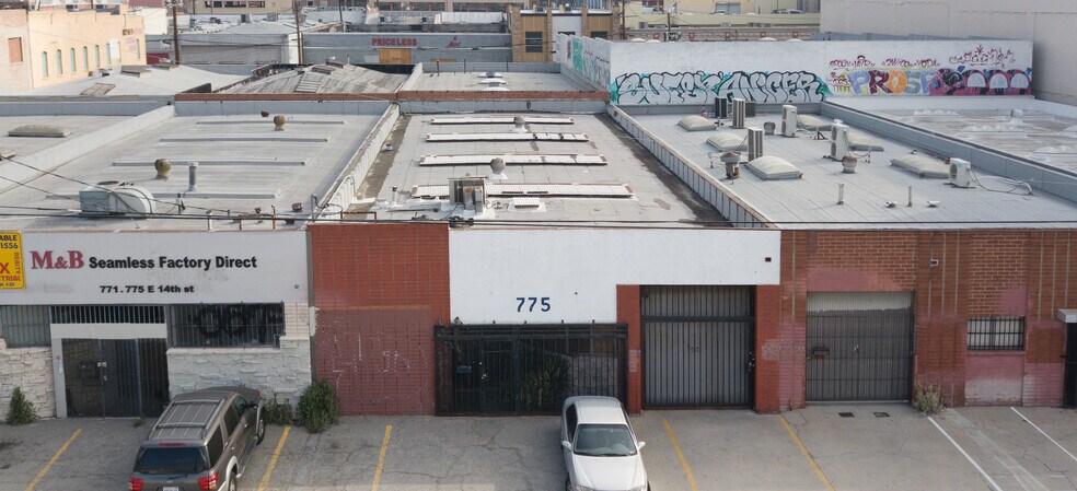 775 E 14th St, Los Angeles, CA à vendre - Photo du bâtiment - Image 1 de 2