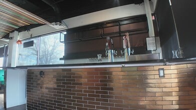 137-145 W Hampden St, Englewood, CO à louer - Vidéo sur l’inscription commerciale