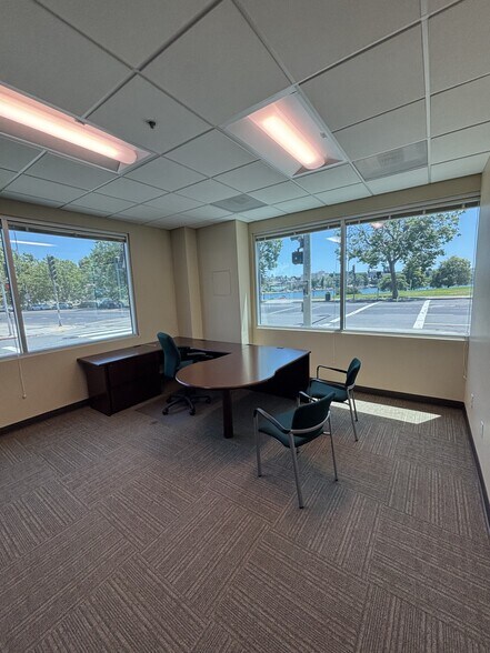 490 Grand Ave, Oakland, CA à louer - Photo intérieure - Image 3 de 11