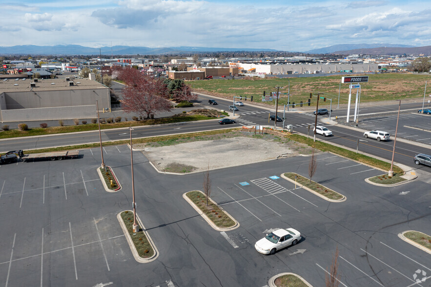 1400 E Washington Ave, Union Gap, WA for sale - Primary Photo - Image 1 of 2