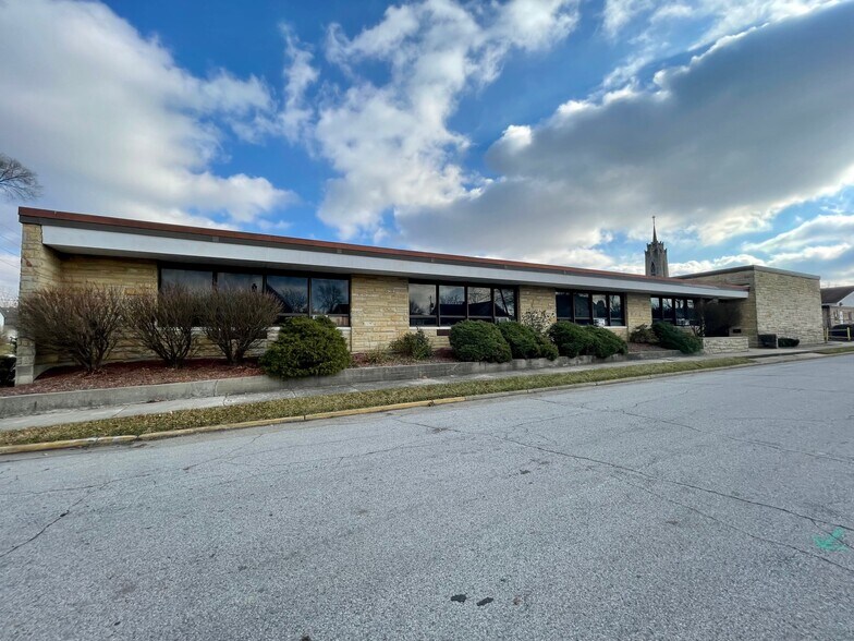 804 S Purdum St, Kokomo, IN à vendre - Photo du bâtiment - Image 2 de 47