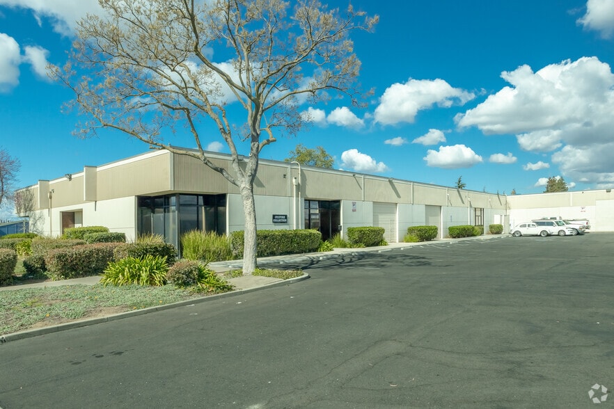 6965 Luther Dr, Sacramento, CA for lease - Building Photo - Image 2 of 3
