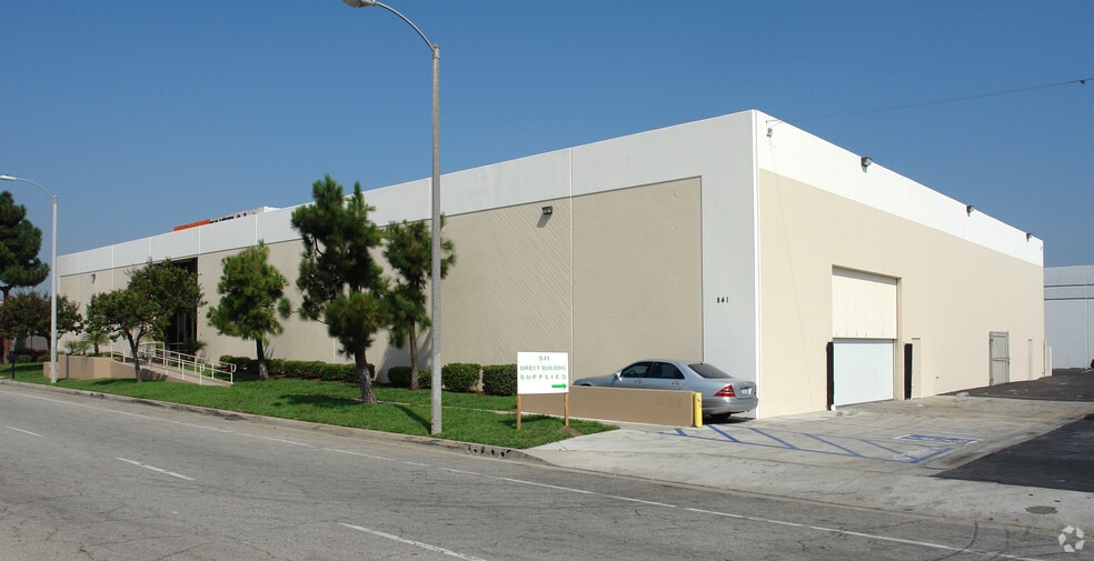 841 E Artesia Blvd, Carson, CA for sale - Building Photo - Image 3 of 6