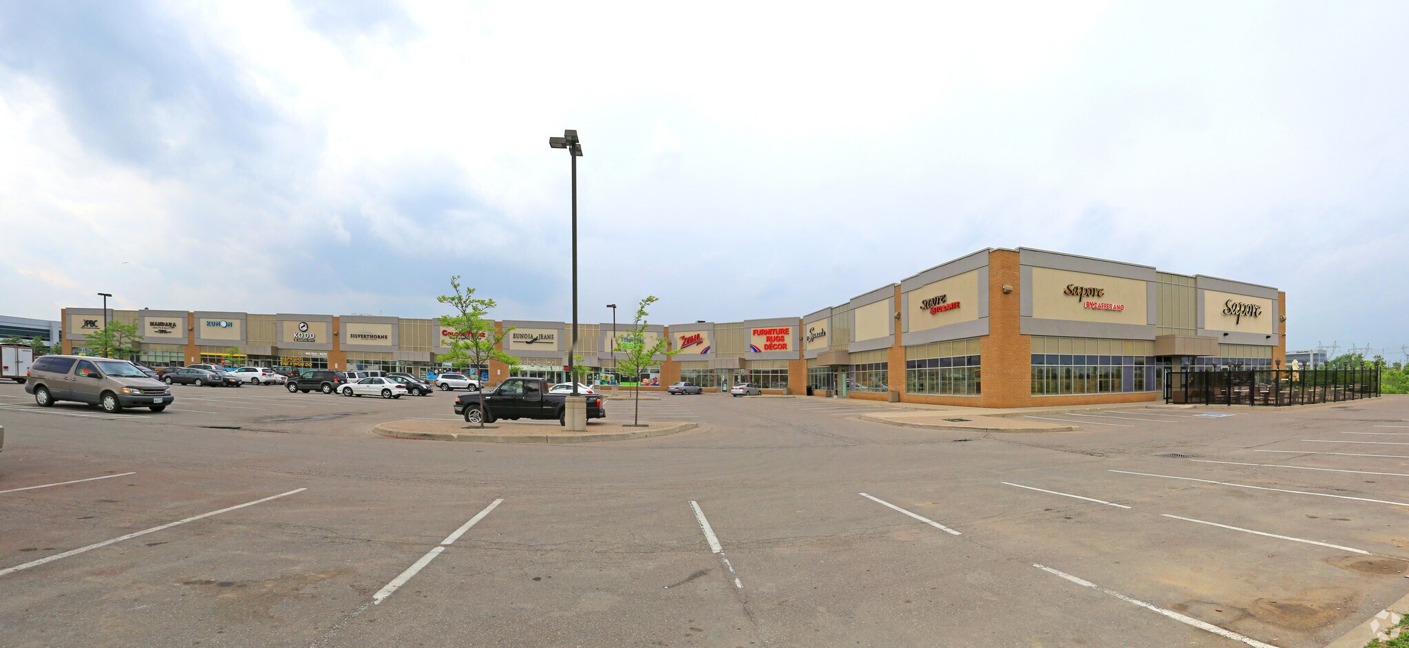 8000 Highway 27, Vaughan, ON à vendre Photo principale- Image 1 de 1