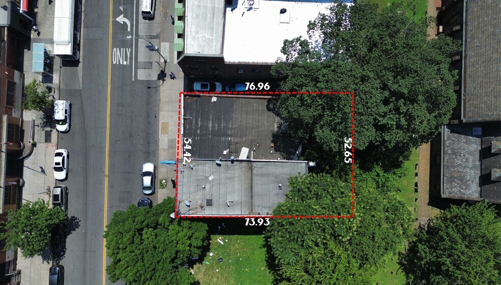 9040 Parsons Blvd, Jamaica, NY à vendre - Photo du bâtiment - Image 3 de 3