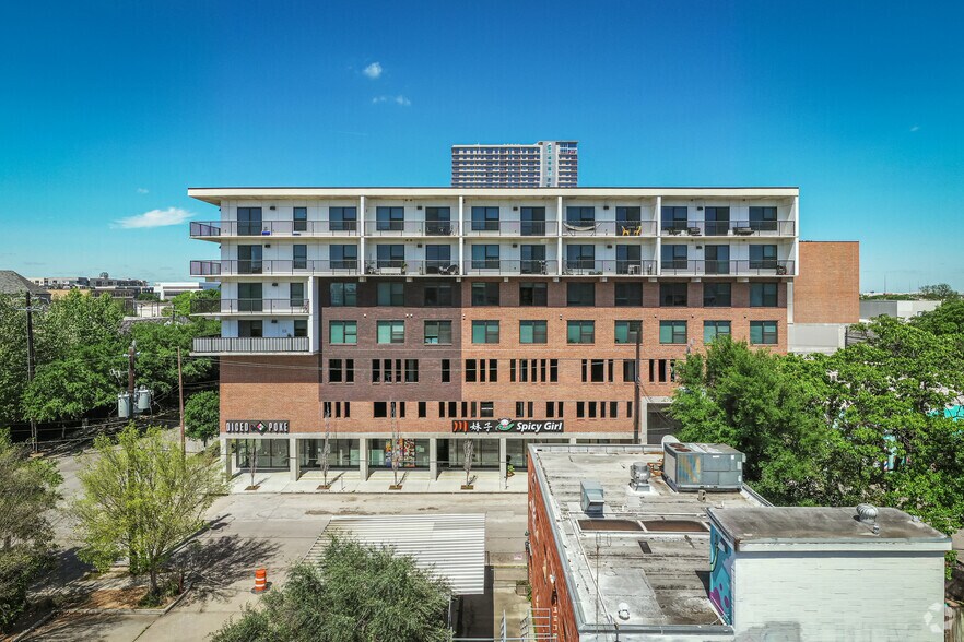 3550 Main St, Houston, TX à louer - Photo du bâtiment - Image 3 de 12