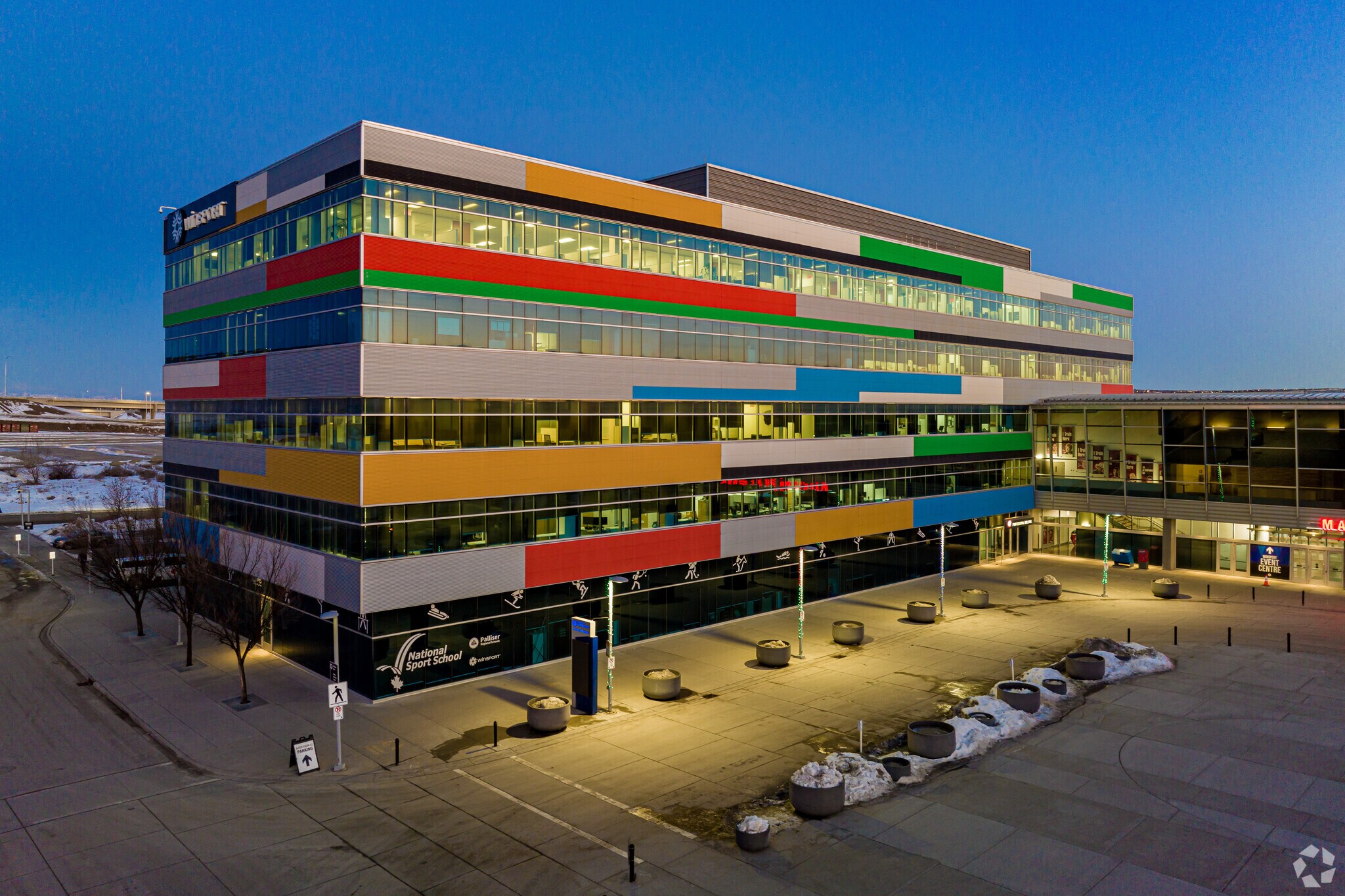 151 Canada Olympic Rd SW, Calgary, AB à vendre Photo principale- Image 1 de 1