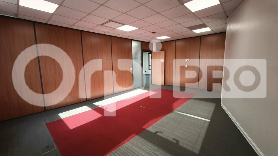 Bureau dans Massy à louer - Photo du bâtiment - Image 2 de 5