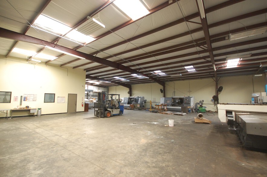 7211 Spindle Dr, Houston, TX à vendre - Photo du bâtiment - Image 2 de 5