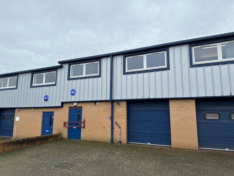 Dixon Rd, Bristol à louer - Photo du bâtiment - Image 3 de 4