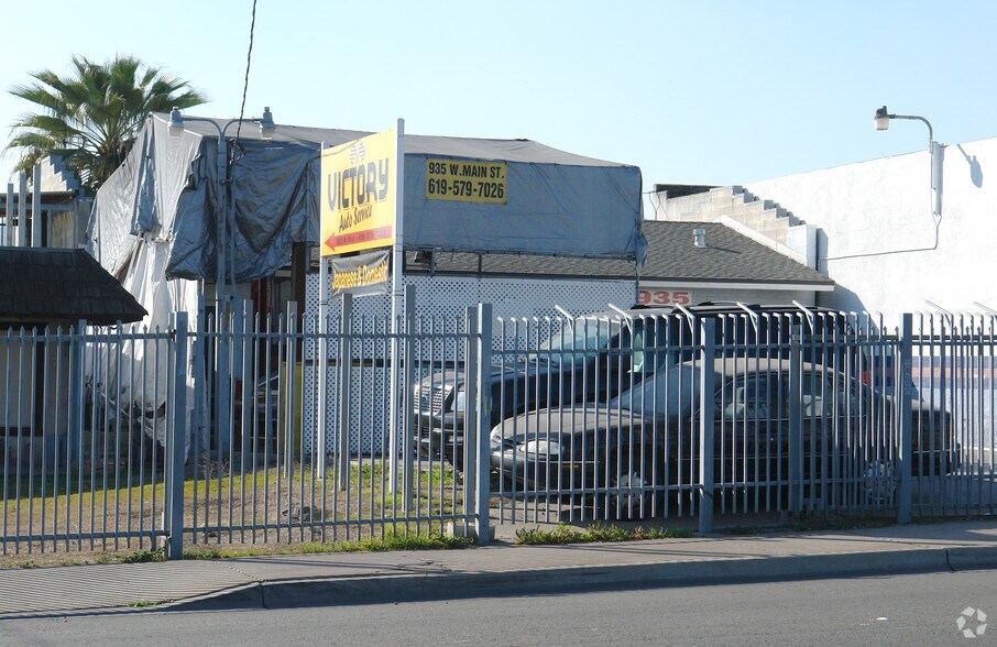 935 W Main St, El Cajon, CA à vendre - Photo principale - Image 1 de 3