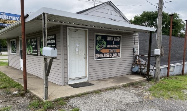 3600 W Ridge Rd, Gary, IN for lease - Building Photo - Image 3 of 6